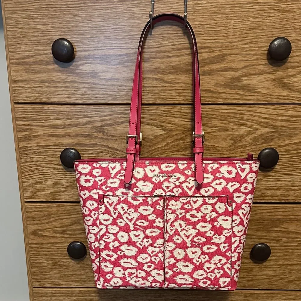 Michael Kors Red and Cream Tote Bag - Picture 1 of 5